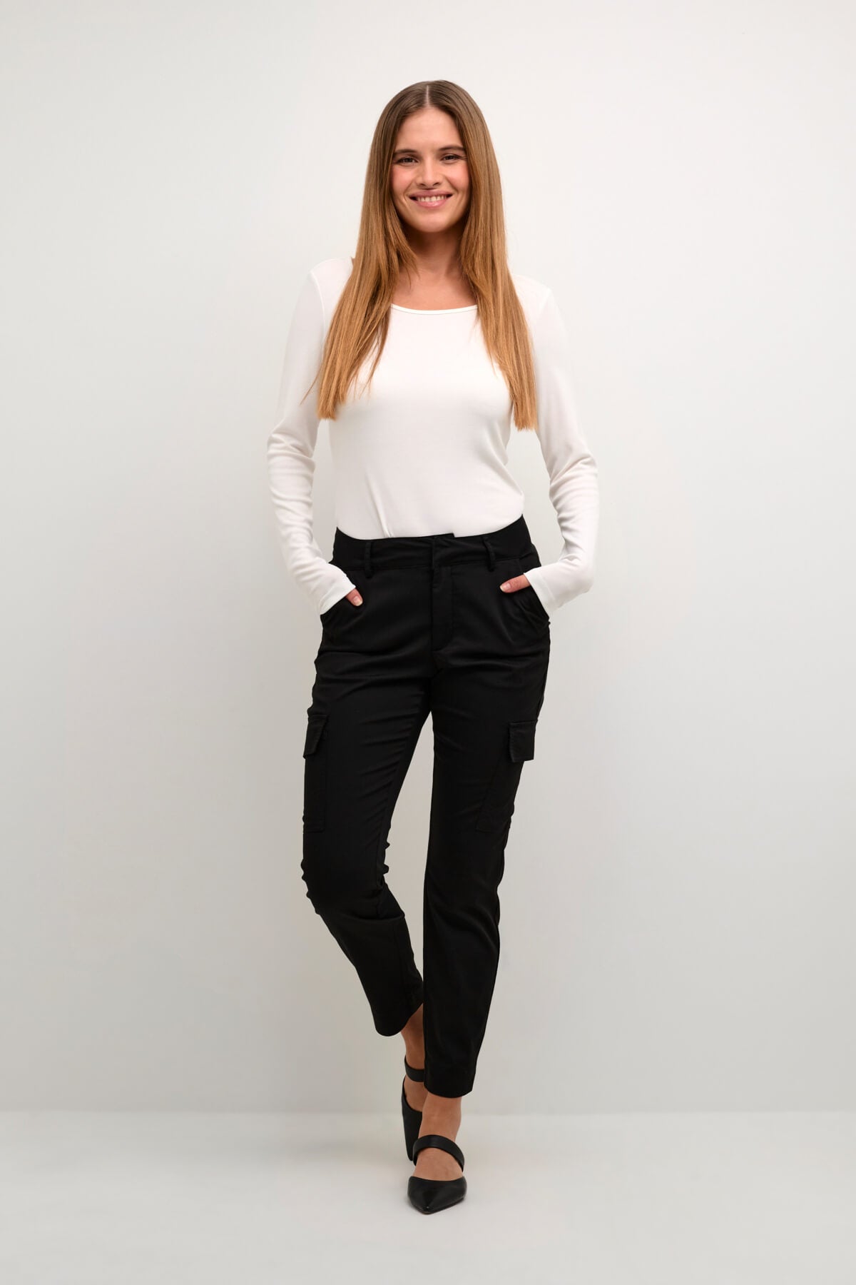 https://cdn02.plentymarkets.com/ofpamy53izyh/item/images/336038/full/10507855-100121-600.jpg