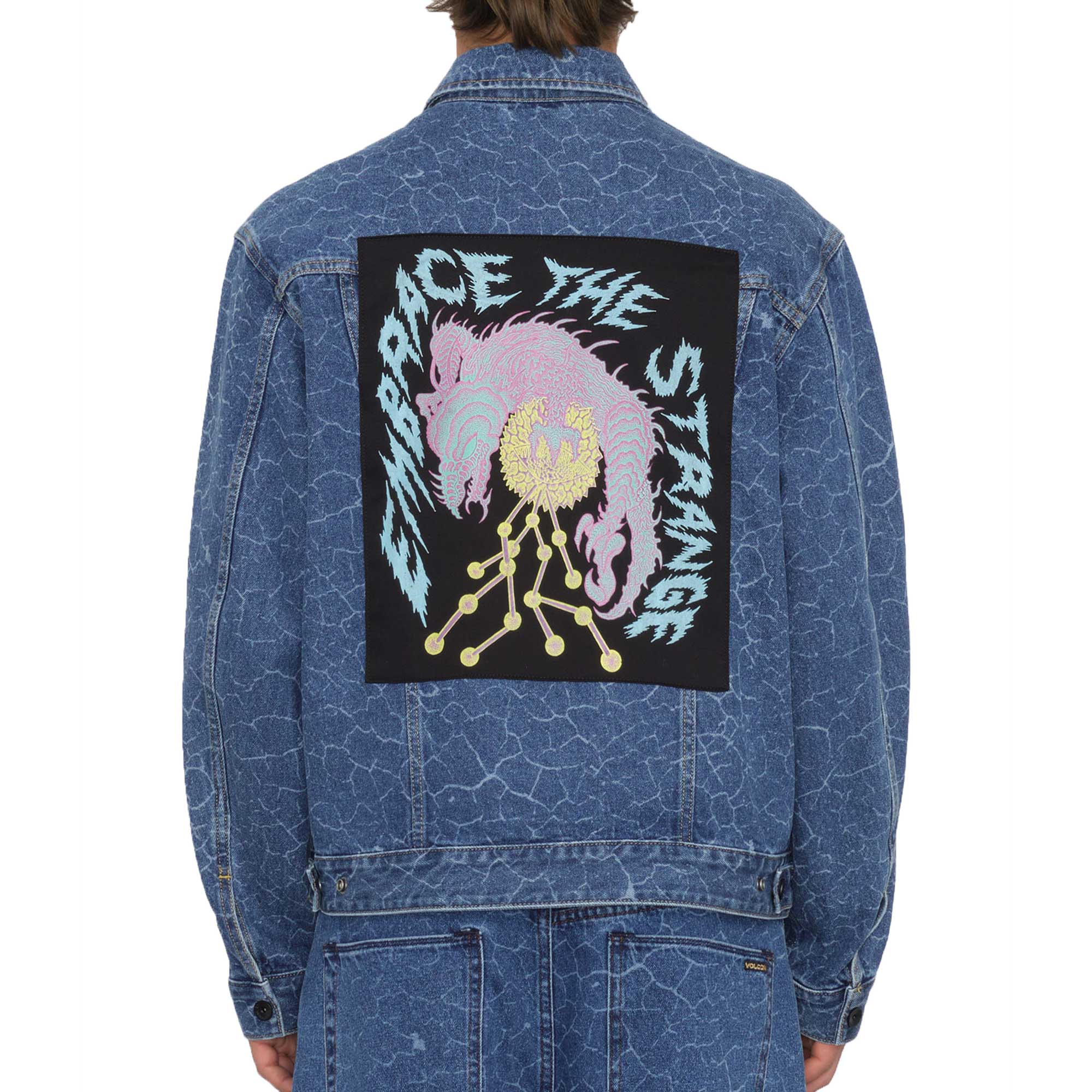 https://cdn02.plentymarkets.com/1t4q64x4rcv9/item/images/5112/full/Volcom-A2112400-LZR-2.jpg