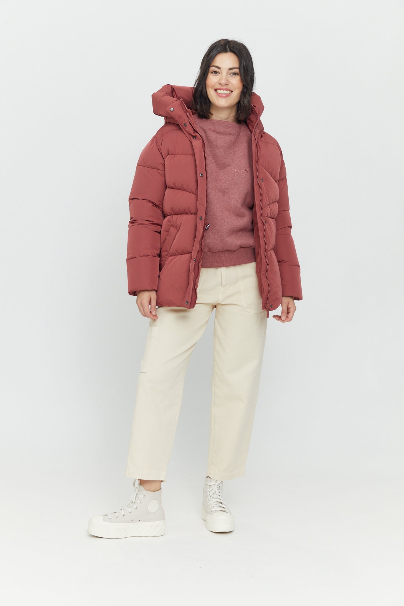 https://cdn02.plentymarkets.com/ofpamy53izyh/item/images/336239/full/23331450-wanda-jacket-dark-cherry-02.jpg