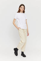 https://cdn02.plentymarkets.com/ofpamy53izyh/item/images/336195/full/23336290-jala-pants-offwhite-06.jpg